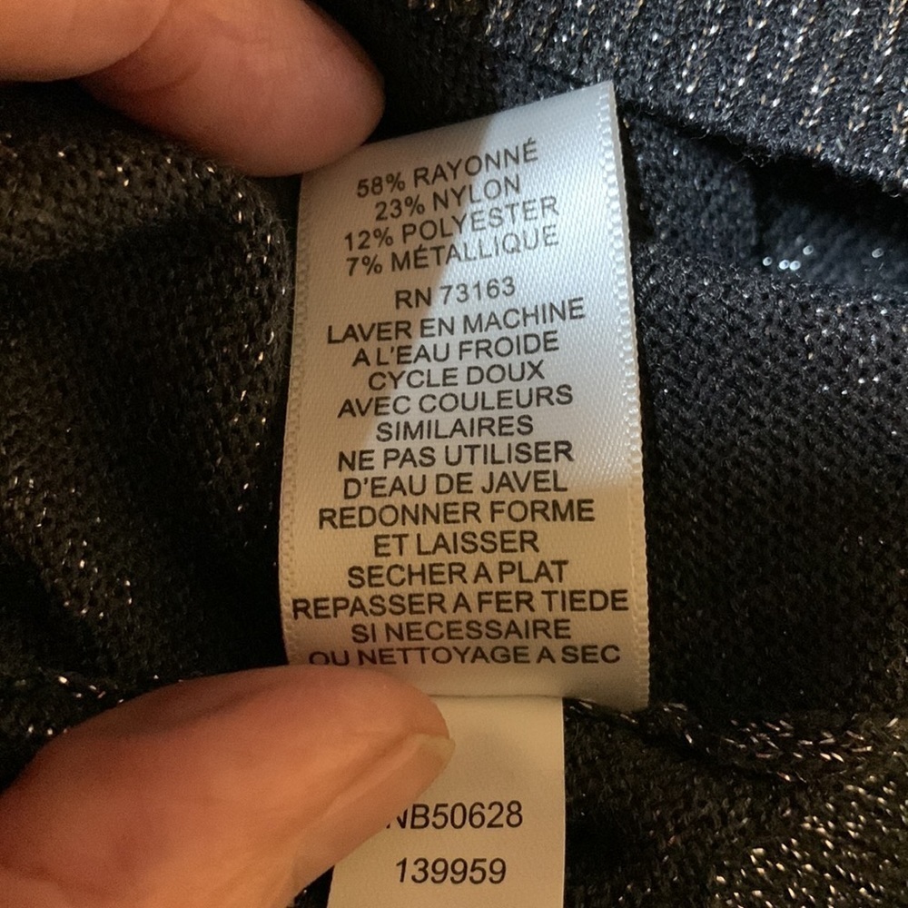Cable & Gauge Dark Gray Very SPARKLE filled sweater, button up Size Large - Picture 5 of 6